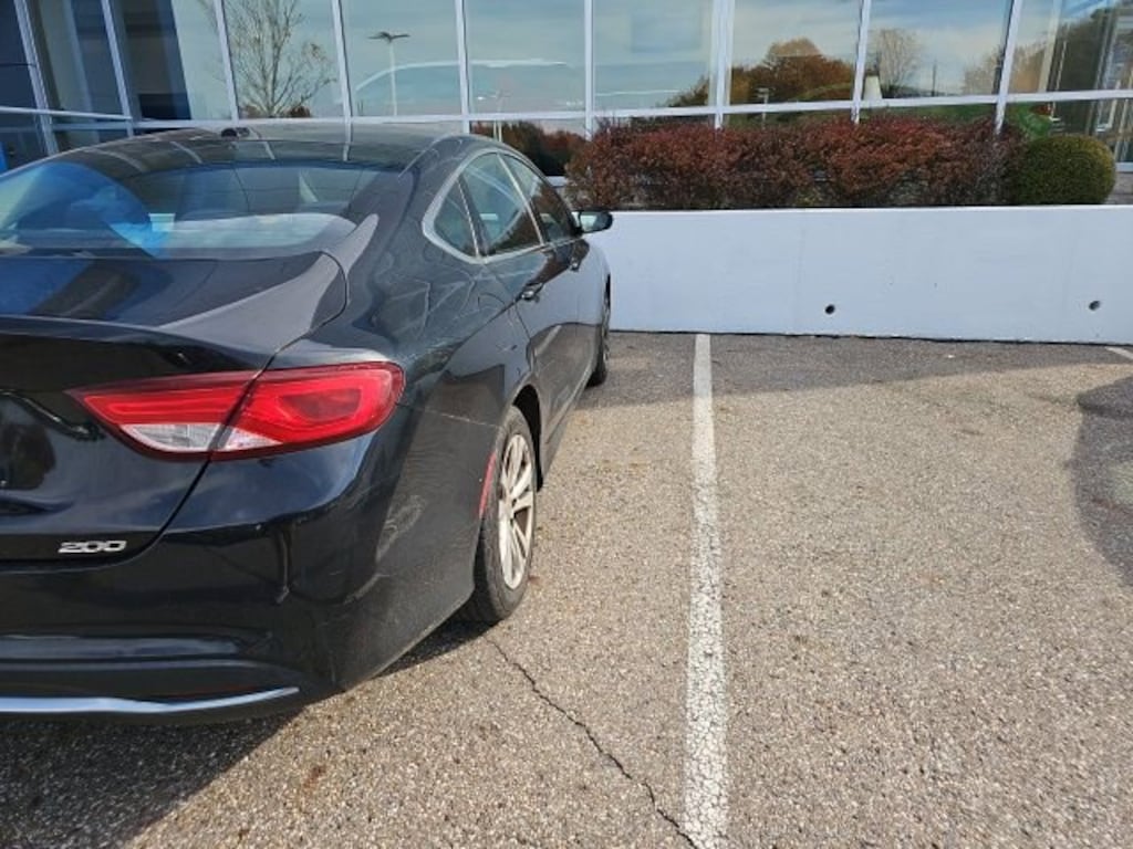 Used 2016 Chrysler 200 Limited Sedan