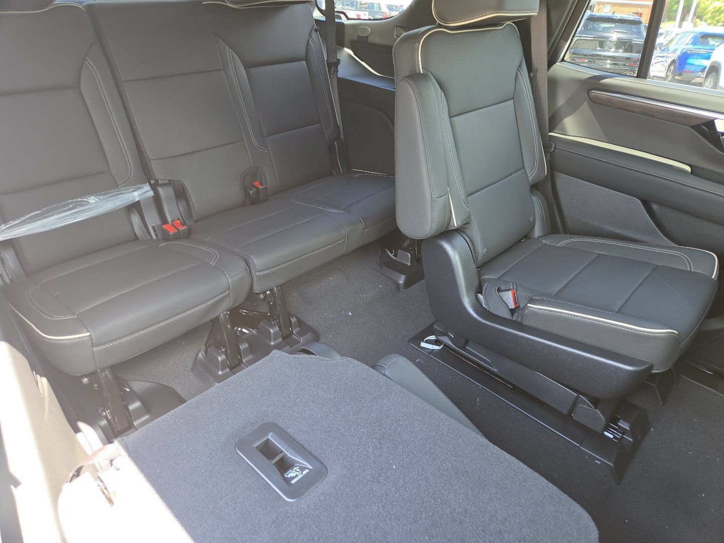 2026 Chevrolet Tahoe Premier - Photo 26