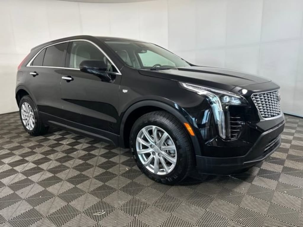 Used 2022 CADILLAC XT4 Luxury SUV