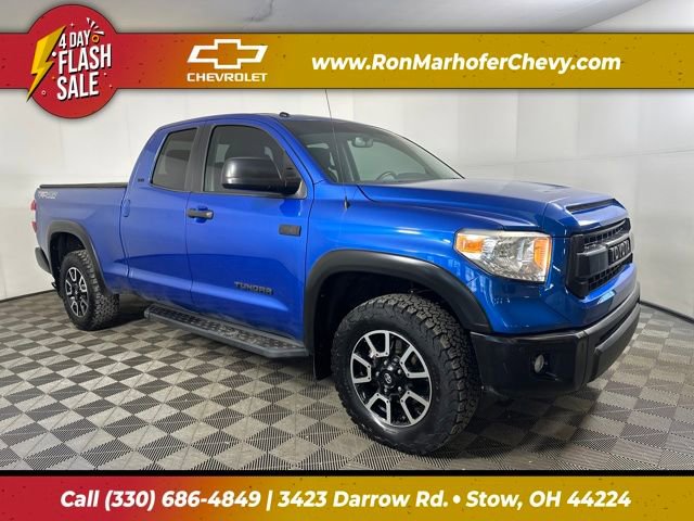 2017 Toyota Tundra SR5 Plus's photo