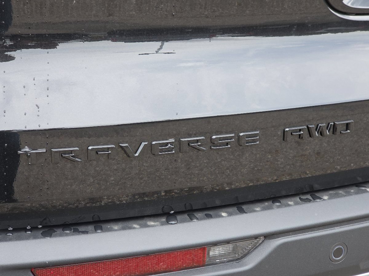 2027 Chevrolet Traverse Z71 - Photo 6