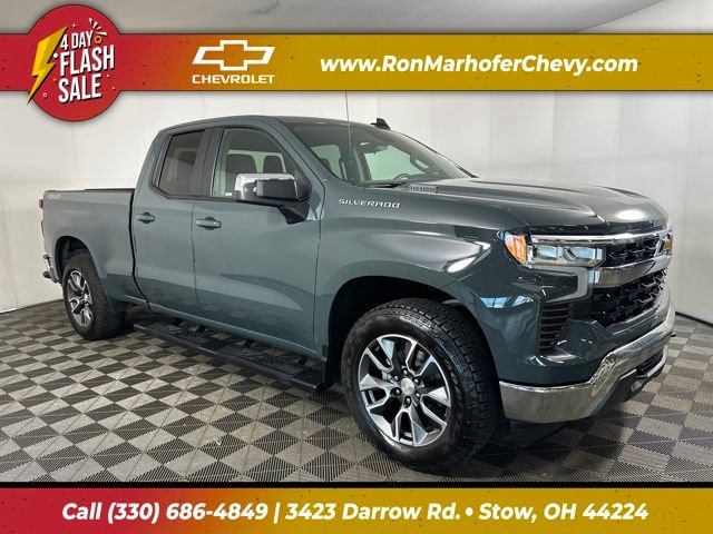 2025 Chevrolet Silverado 1500 LT's photo