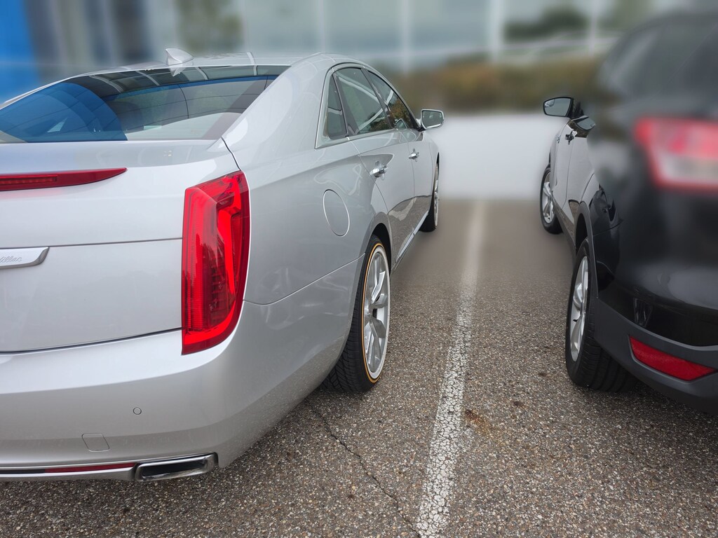 Used 2015 CADILLAC XTS Luxury Sedan