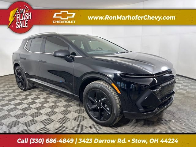 2024 Chevrolet Equinox EV LT's photo