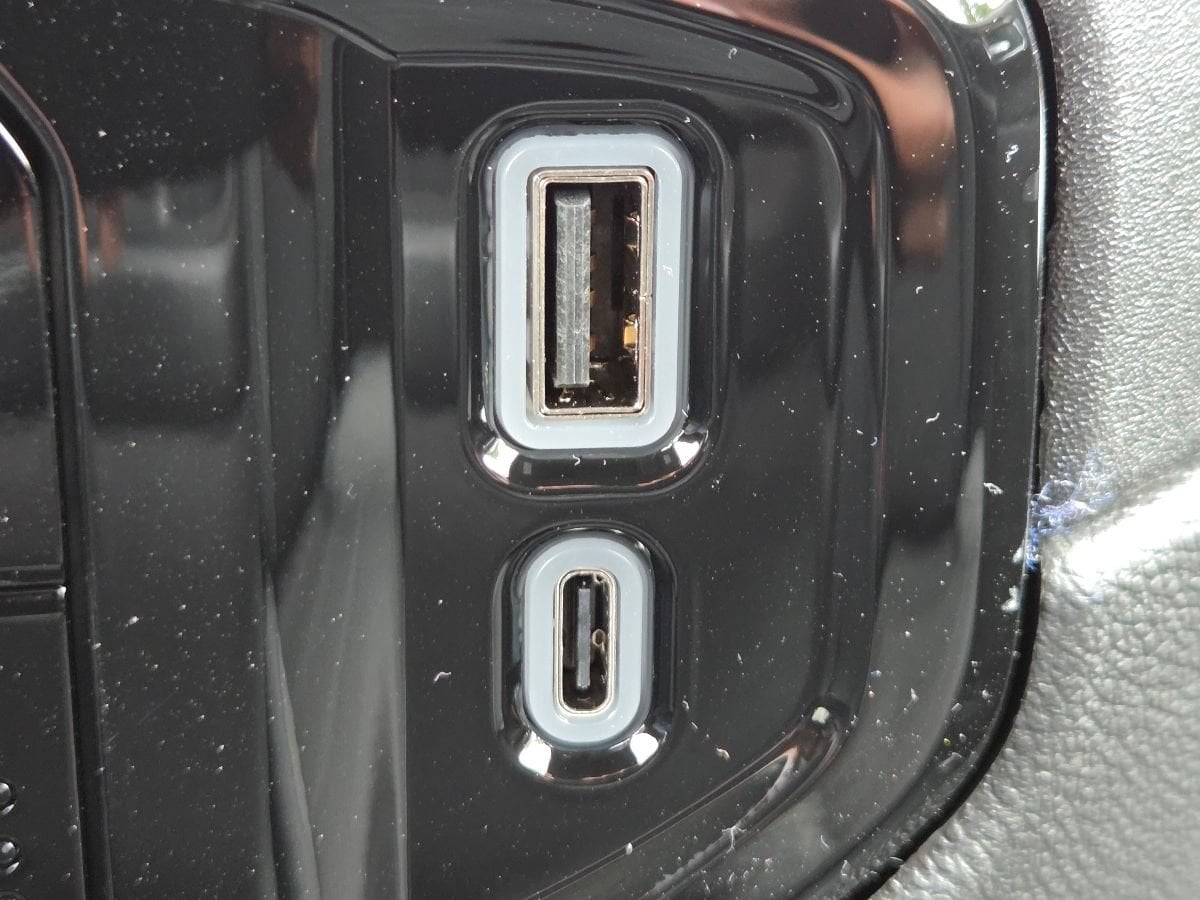 2026 Chevrolet Silverado 1500 LT - Photo 10