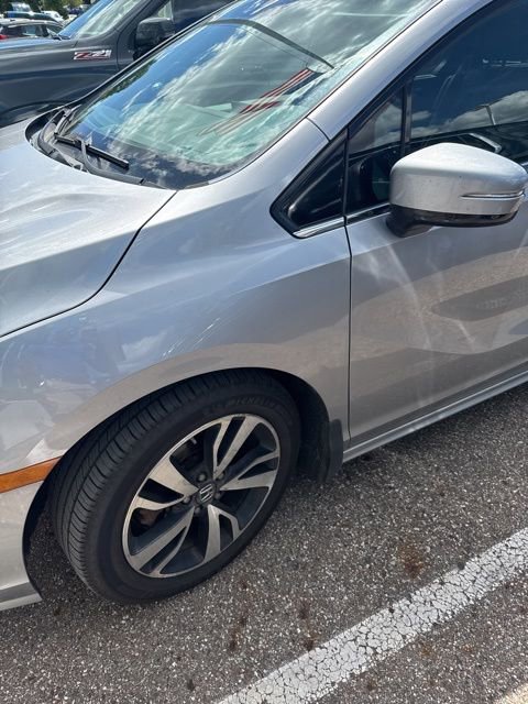 2018 Honda Odyssey Elite photo 2