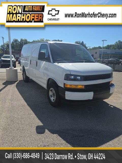 2026 Chevrolet Express 2500 Work Van HD's photo