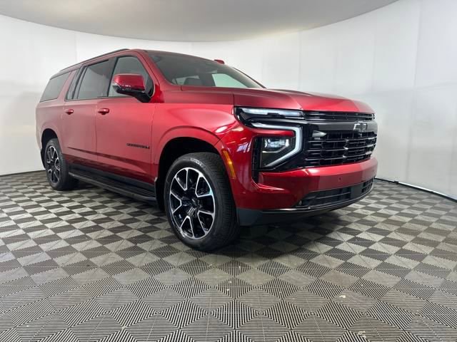 2025 Chevrolet Suburban RST photo 2