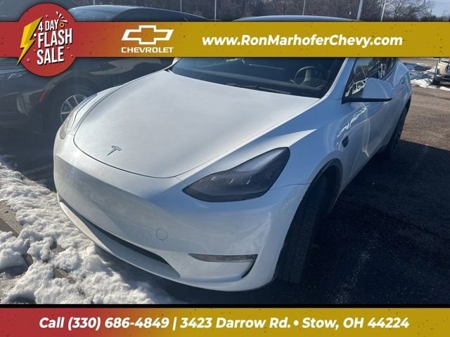 2023 Tesla Model Y Long Range's photo