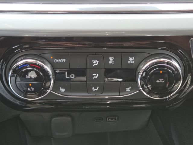 2026 Chevrolet Trax LT - Photo 29