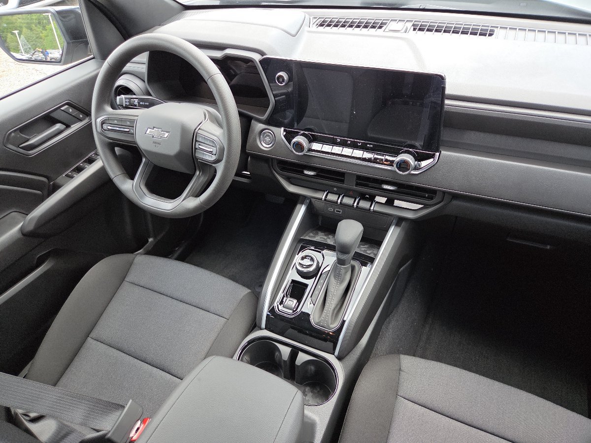 2026 Chevrolet Colorado Trail Boss - Photo 24