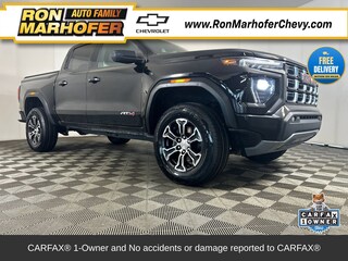 2023 GMC Canyon 4WD AT4 Truck Crew Cab