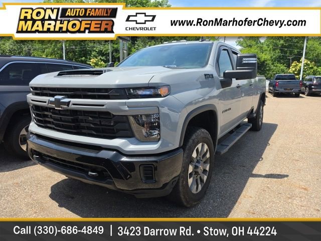 2024 Chevrolet Silverado HD Custom 4WD Crew Cab Standard Box's photo