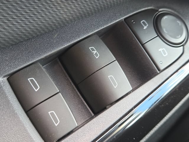 2026 Chevrolet Equinox LT - Photo 28