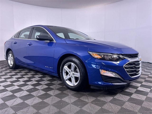 Used 2023 Chevrolet Malibu 1FL with VIN 1G1ZC5STXPF153052 for sale in Stow, OH