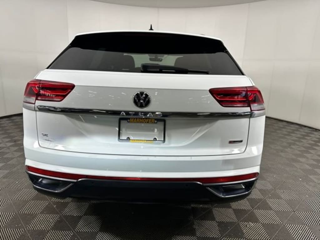 Used 2022 Volkswagen Atlas Cross Sport 2.0T SE w/Technology SUV