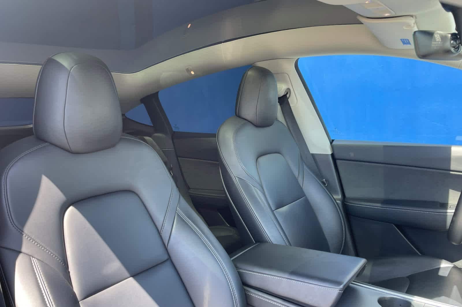 Used 2022 Tesla Model Y Performance with VIN 7SAYGDEF6NF437693 for sale in Corte Madera, CA