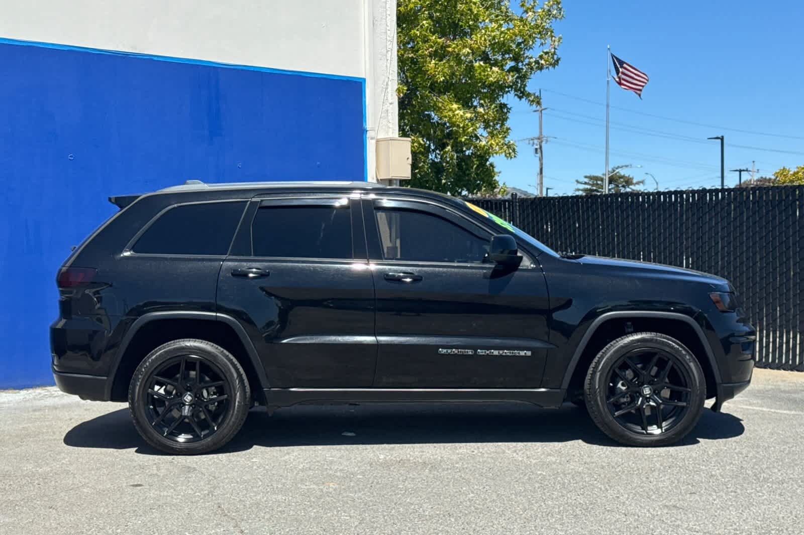 Used 2020 Jeep Grand Cherokee Laredo E with VIN 1C4RJEAG3LC227778 for sale in Corte Madera, CA