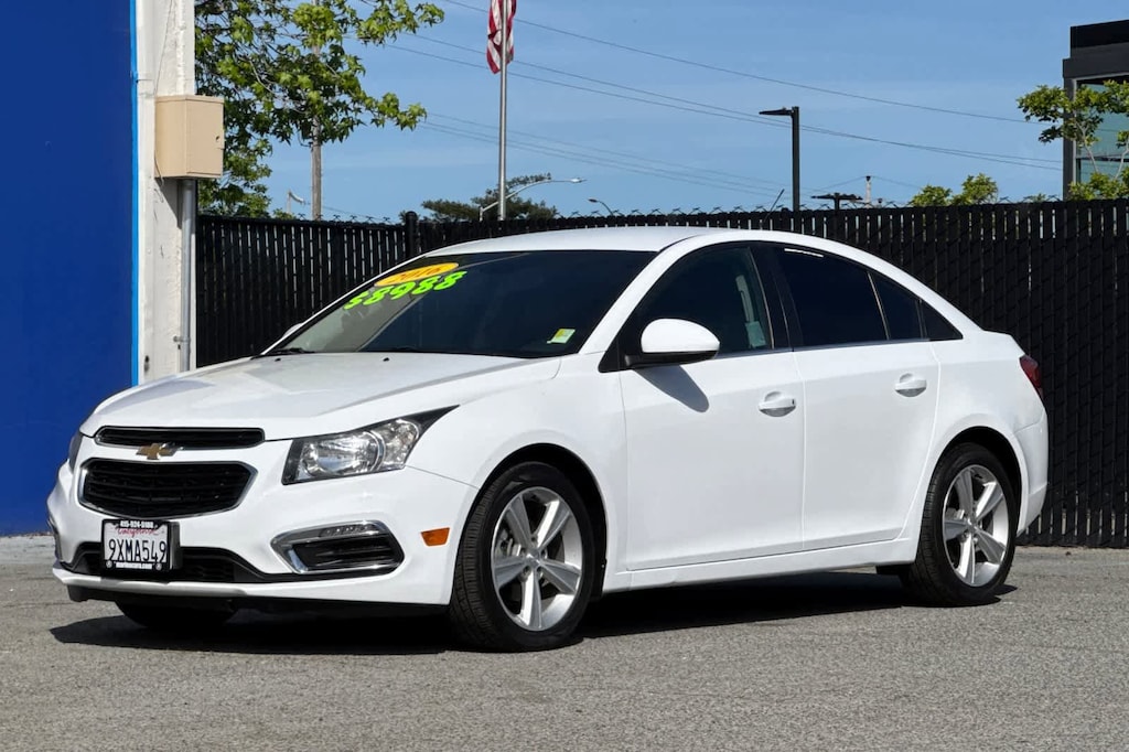 2016 Chevrolet Cruze Limited photo 3