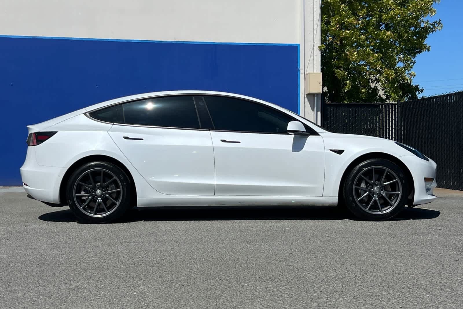 Used 2021 Tesla Model 3 Base with VIN 5YJ3E1EA9MF940598 for sale in Corte Madera, CA