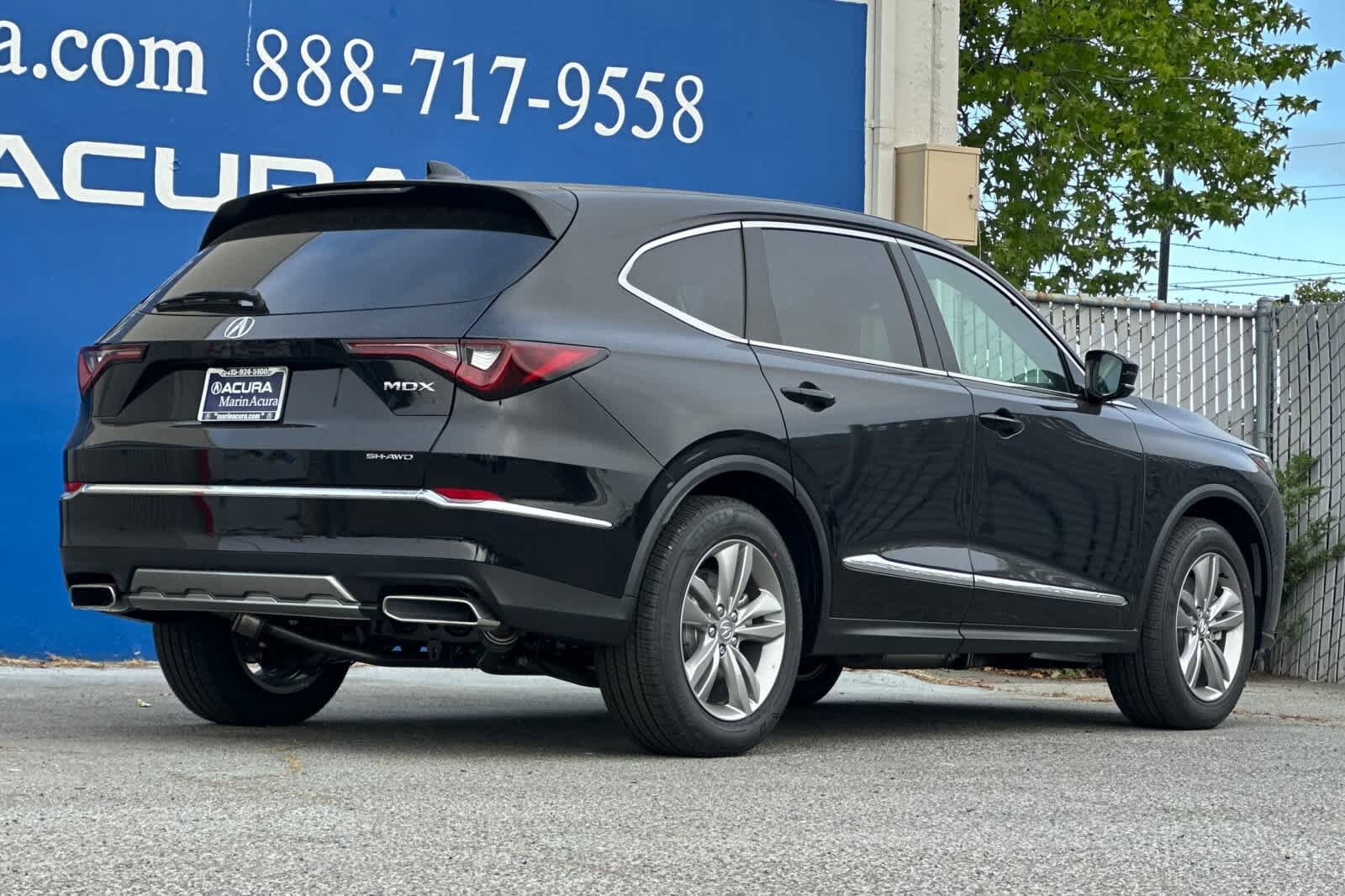 2025 Acura MDX SH-AWD photo 3