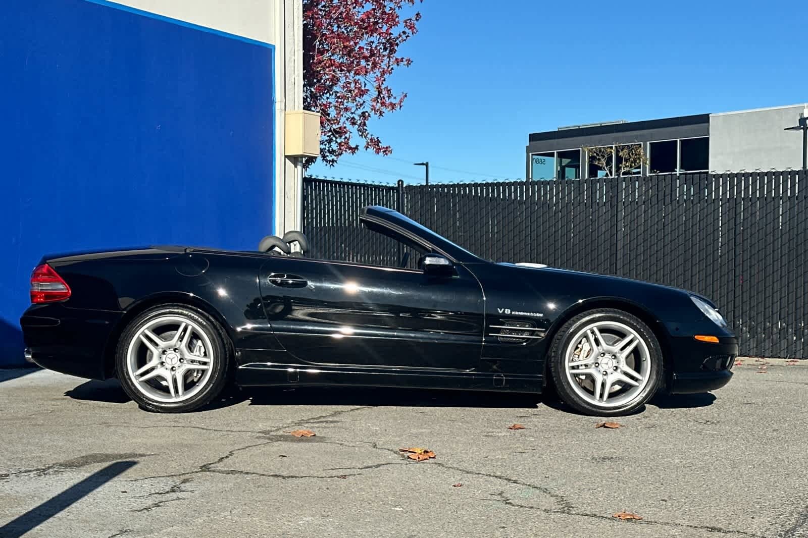 2004 Mercedes Benz SL 55 AMG photo 2