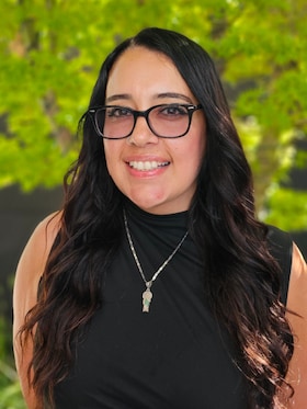 Staff member Yolanda Figueroa from ID_40f8463b41cd