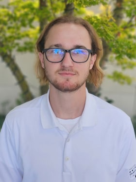 Staff member Alex Perry from ID_40f8463b41cd