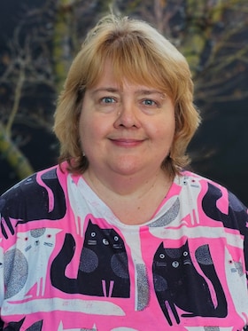 Staff member Kristin Stoerker from ID_40f8463b41cd