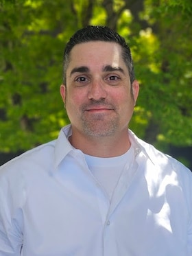 Staff member Steven Verducci from ID_40f8463b41cd