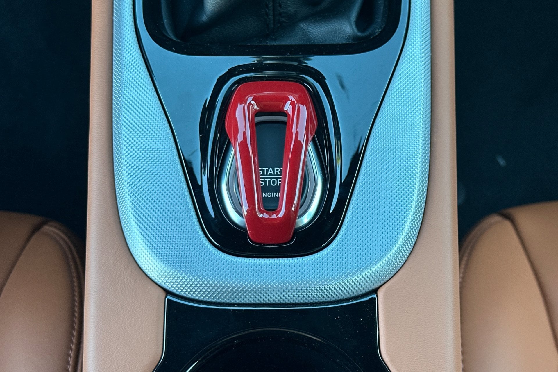 2026 Lotus Emira - Photo 22