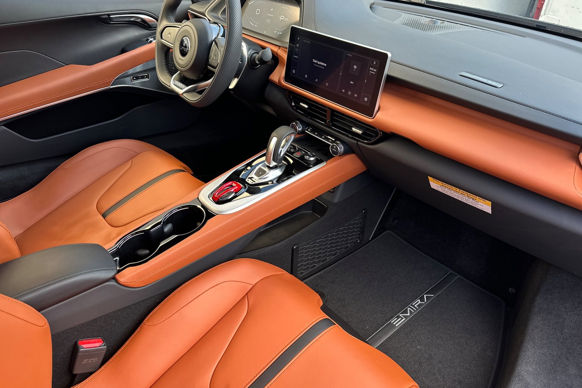 2026 Lotus Emira Turbo SE - Photo 16