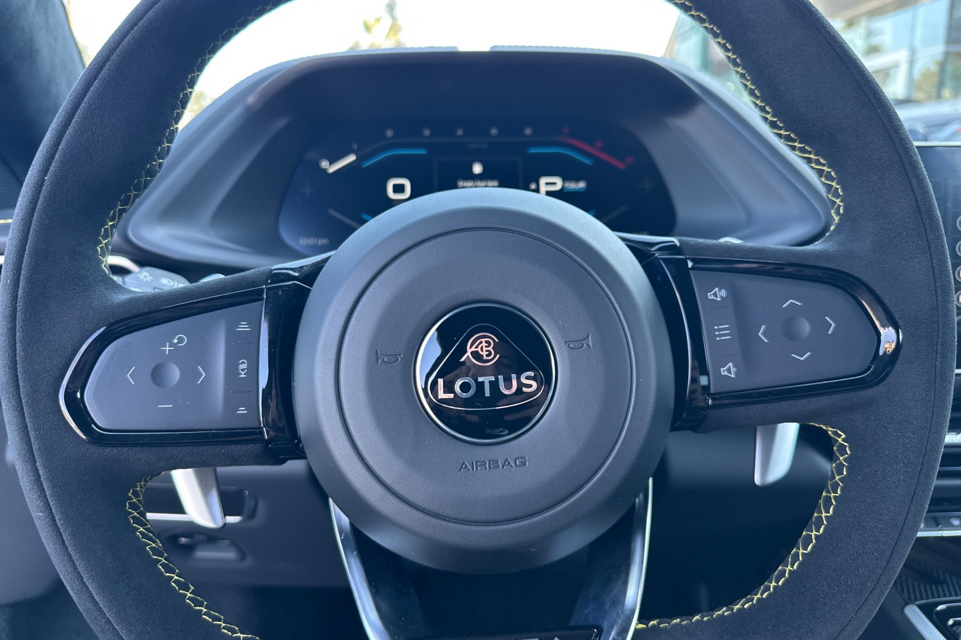 2026 Lotus Emira Turbo SE - Photo 24