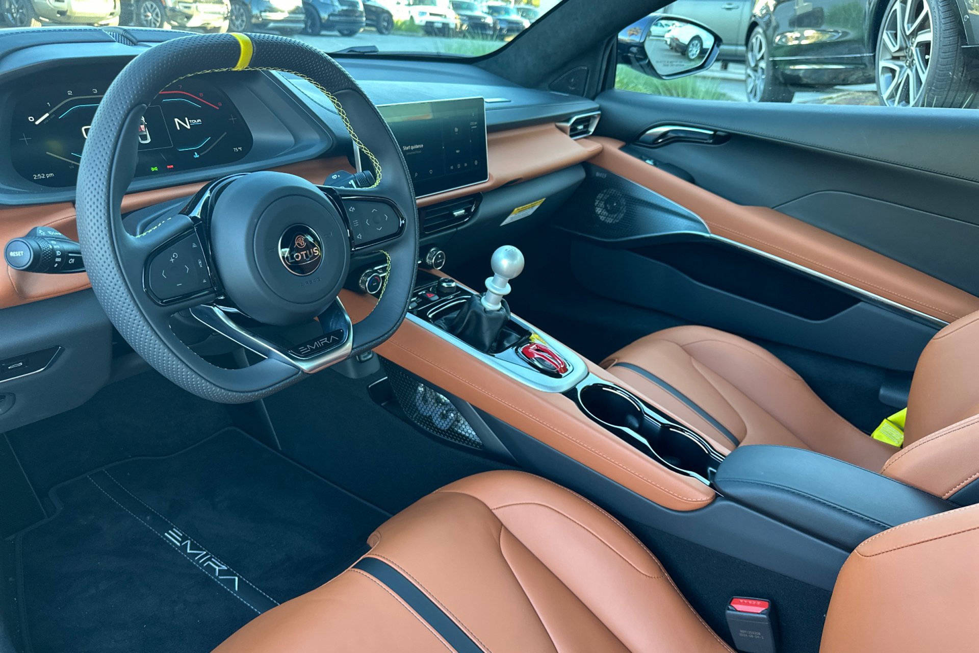 2026 Lotus Emira - Photo 12