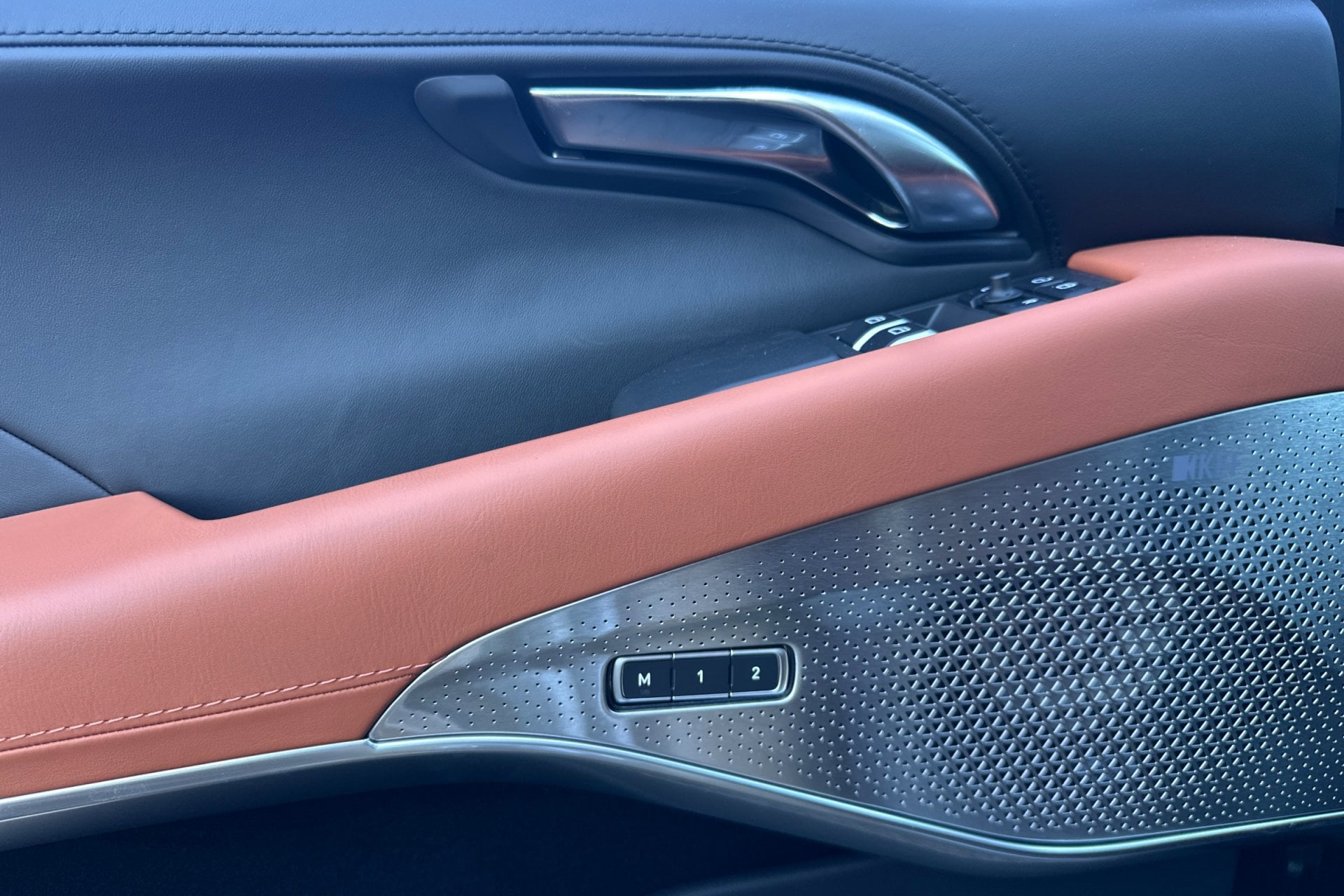 2026 Lotus Emira - Photo 13