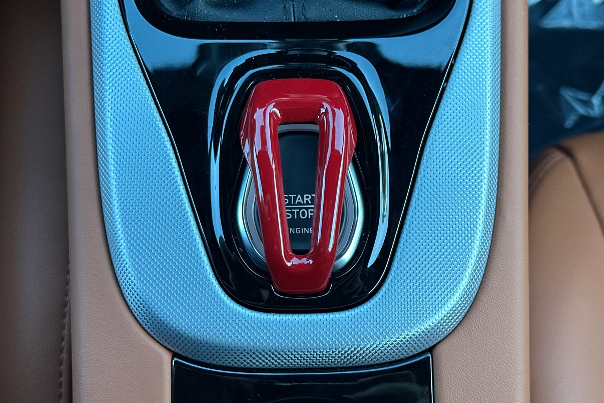 2026 Lotus Emira - Photo 22