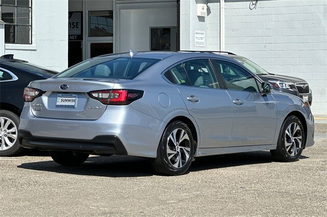 2022 Subaru Legacy Premium photo 3