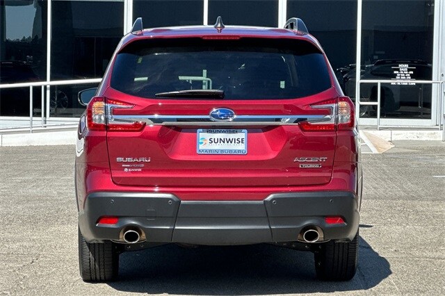 2024 Subaru Ascent Touring photo 4