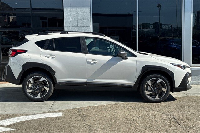 2025 Subaru Crosstrek Limited photo 2