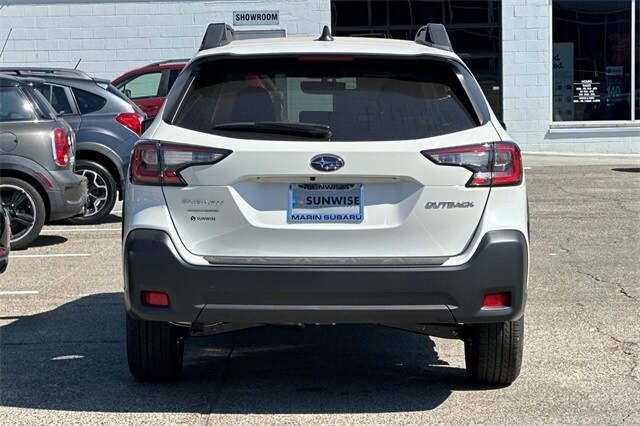 2025 Subaru Outback Premium photo 3