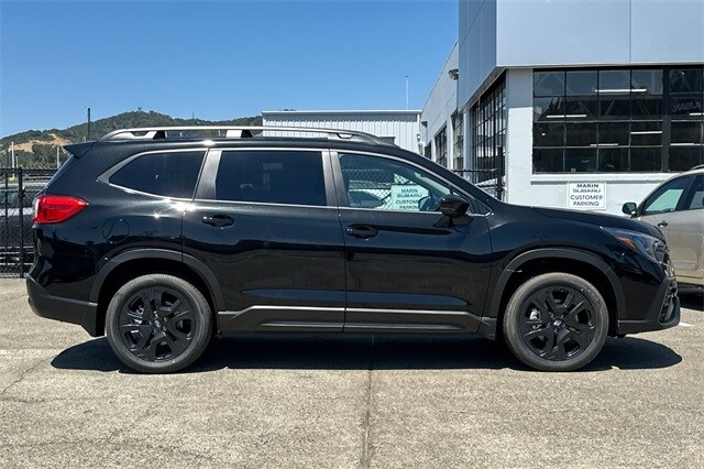 2025 Subaru Ascent Onyx Edition Touring photo 2