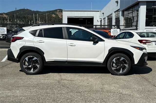 2025 Subaru Crosstrek Limited photo 2