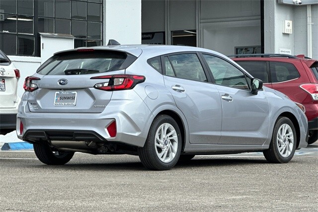 2025 Subaru Impreza Base photo 3