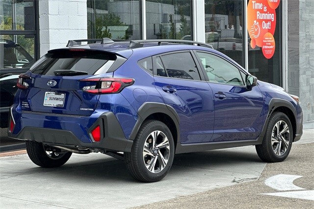 2025 Subaru Crosstrek Premium photo 2