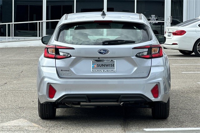 2025 Subaru Impreza Base photo 4