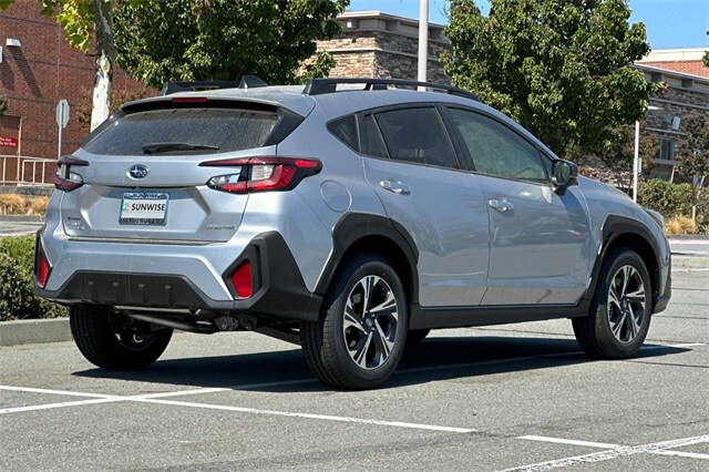 2025 Subaru Crosstrek Premium photo 2