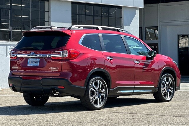 2024 Subaru Ascent Touring photo 3