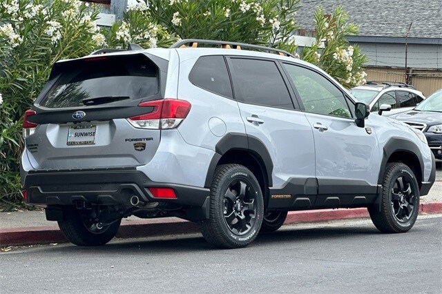 2025 Subaru Forester Wilderness photo 2