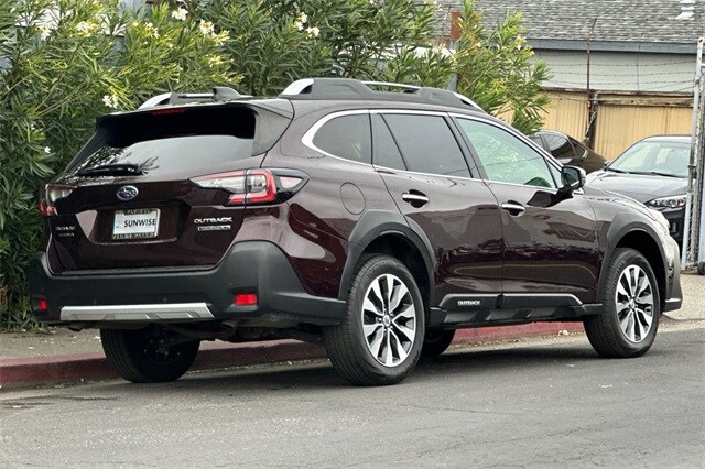 2023 Subaru Outback Touring XT photo 3