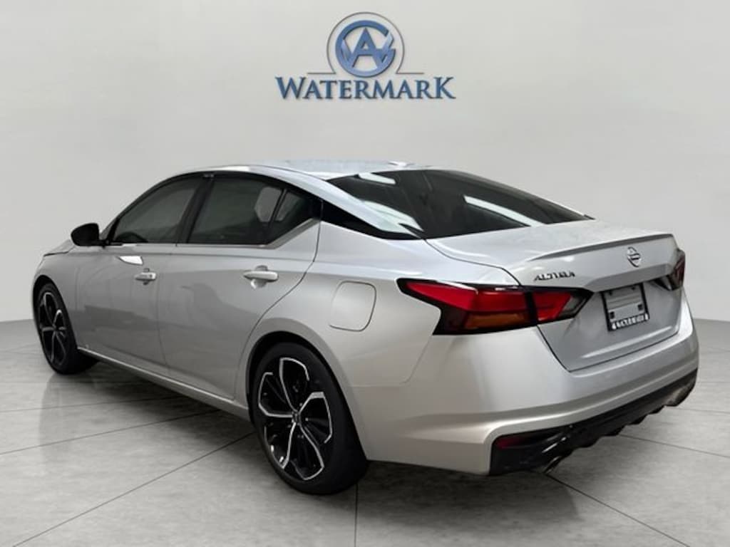 Used 2024 Nissan Altima 2.5 SR Sedan